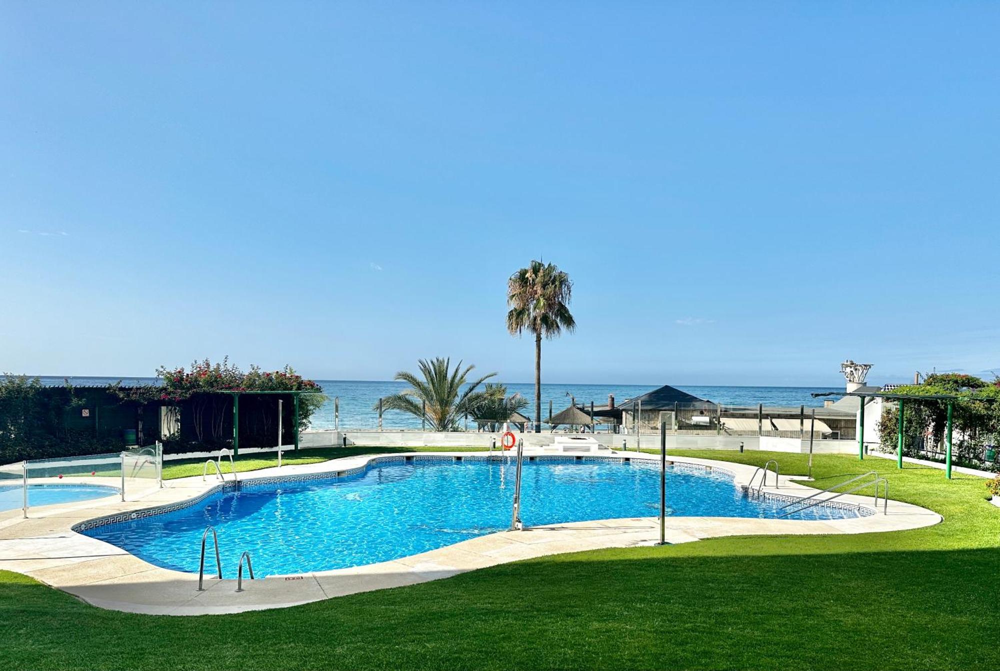 Banana Beach II - Eaw Homes マルベーリャ エクステリア 写真